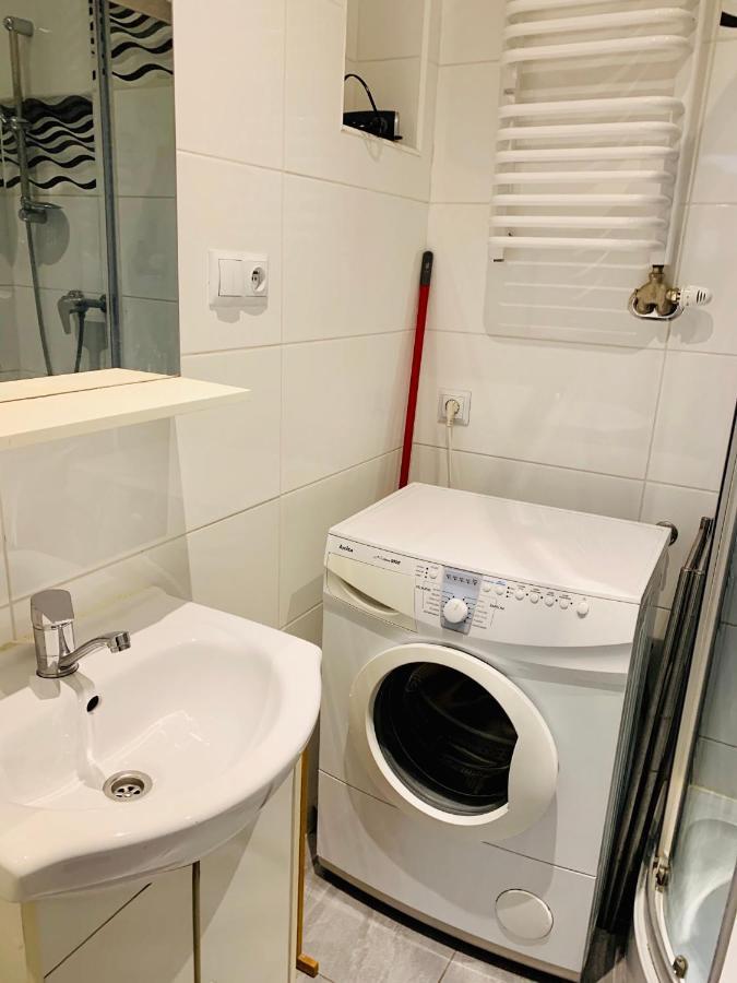 Apartament W Centrum :) Krakow Bagian luar foto